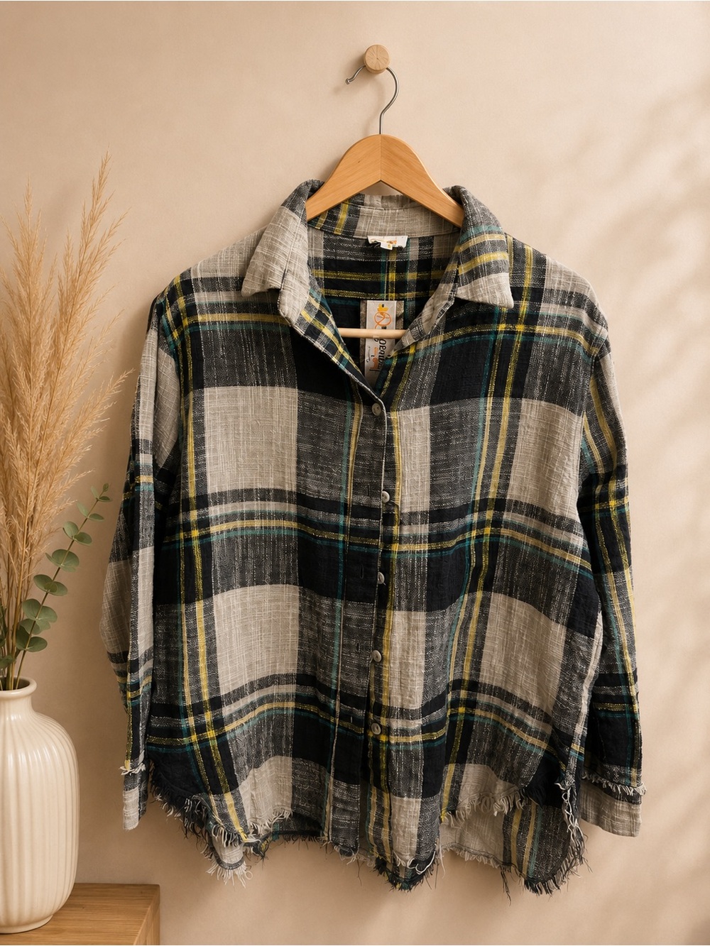 La Miel Plaid Frayed Hem Button Up Shirt Size Small